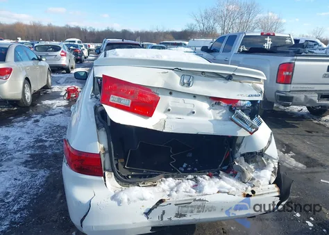 2005 Honda Accord 2.4 Ex из США, поврежденный, VIN 1HGCM56815A117553